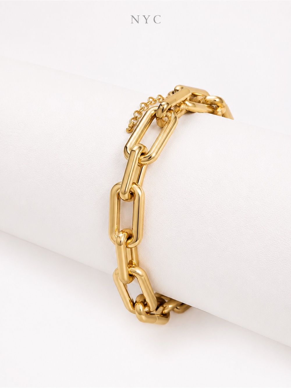 NYC Polished Gold Rectangular Link Bracelet